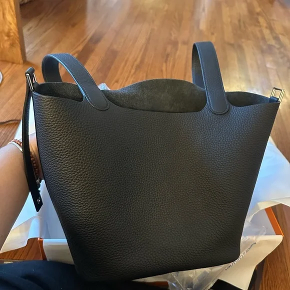 Hermès Picotin Lock 22 Black Clemence Silver Hardware New In Box - Picture 3 of 9